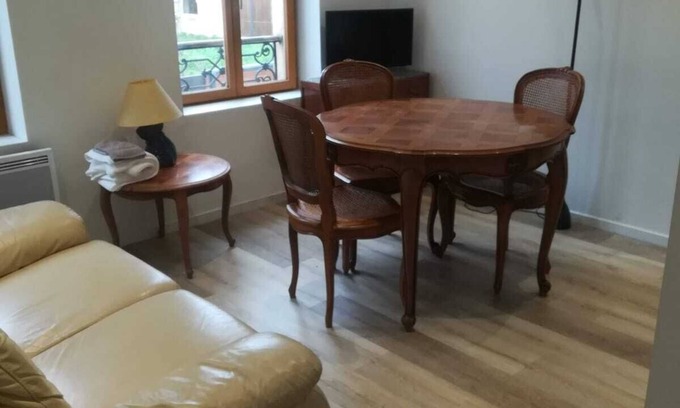 Nevers Casa | 2 rooms in town center near train station and shops