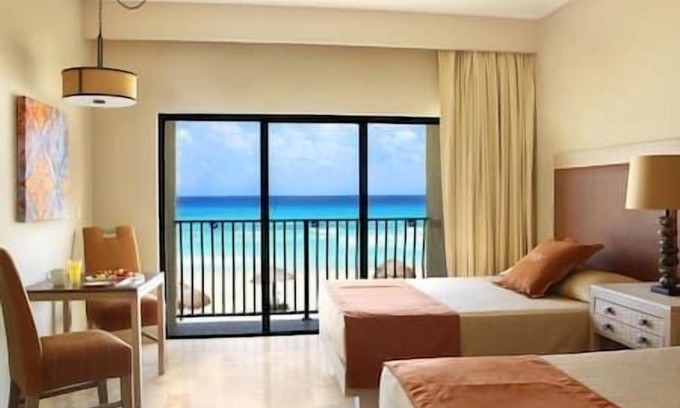 Zona Hotelera Complejo | 2 Royal Sands Cancun, All Inclusive, Beachfront Resort!