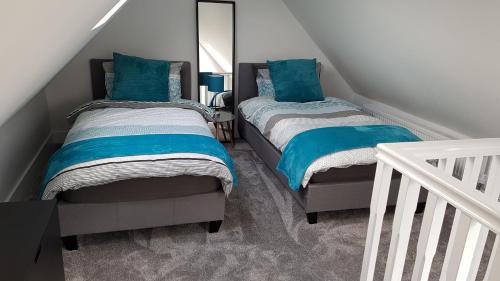 Liverpool Apartamento | 2 Serviced Apartments in Childwall-South Liverpool - Each Apartment Sleeps 6