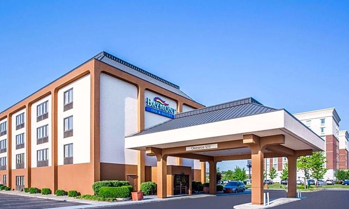 Sharonville Hotel | 2-Star Hotel ∙ Baymont by Wyndham Cincinnati
