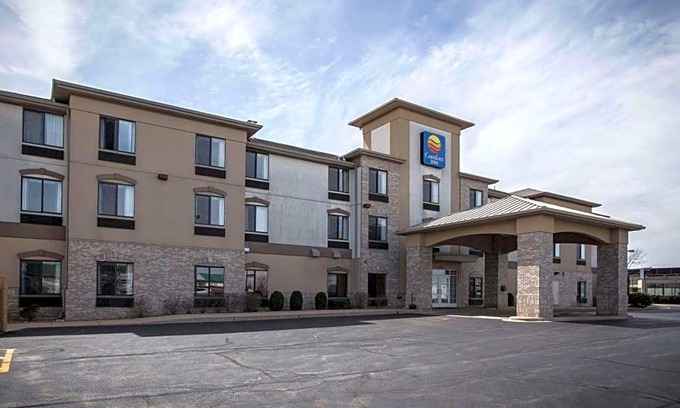 Village of Lakewood Hotel | Hotel de 2 estrellas ∙ Comfort Inn Crystal Lake - Algonquin