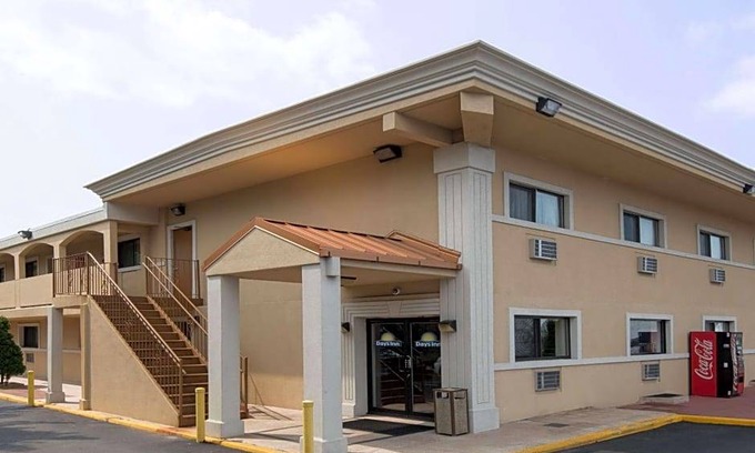 Copiague Hotel | Hotel de 2 estrellas ∙ Days Inn by Wyndham Long Island/Copiague