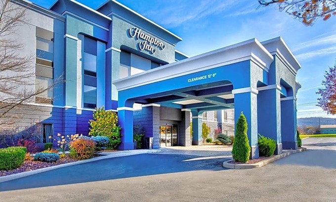 Cortland Hotel | Hotel de 2 estrellas ∙ Hampton Inn Cortland