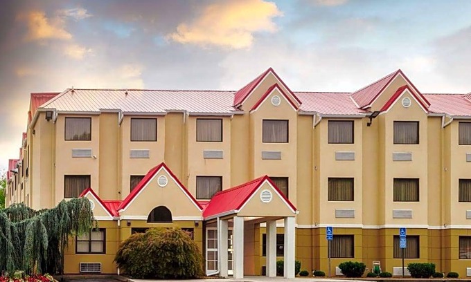 Ashley Oaks Hotel | Hotel de 2 estrellas ∙ Microtel Inn by Wyndham Knoxville