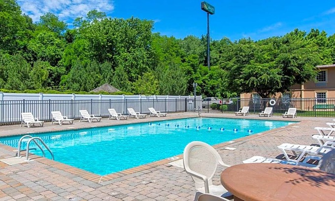 Ledgewood Hotel | Hotel de 2 estrellas ∙ Quality Inn Ledgewood - Dover