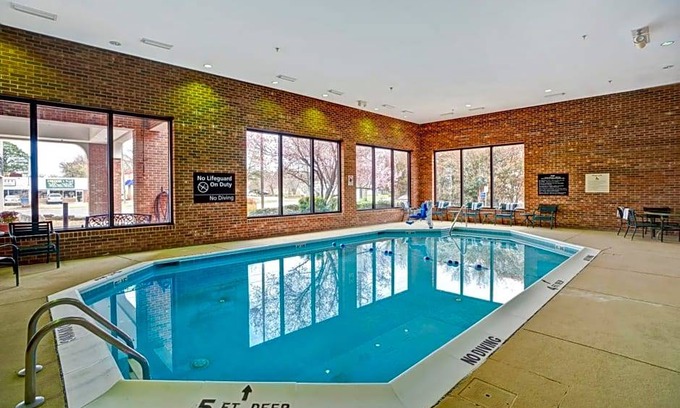 Fleet Hotel | Hotel de 3 estrellas ∙ Hampton Inn Norfolk-Naval Base