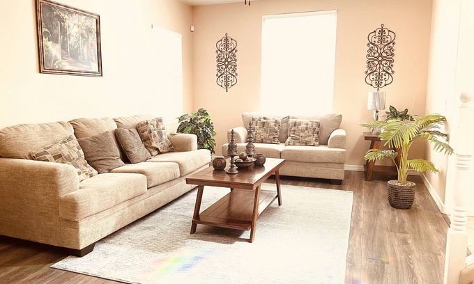 Sahuarita Casa | 2 Story, 4 Bedroom, 2.5 Bathroom Home in Rancho Sahuarita.