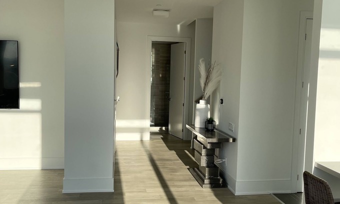 Church and Wellesley Condominio | 2 Story Condo - Private Rooftop Terrace & Elevator