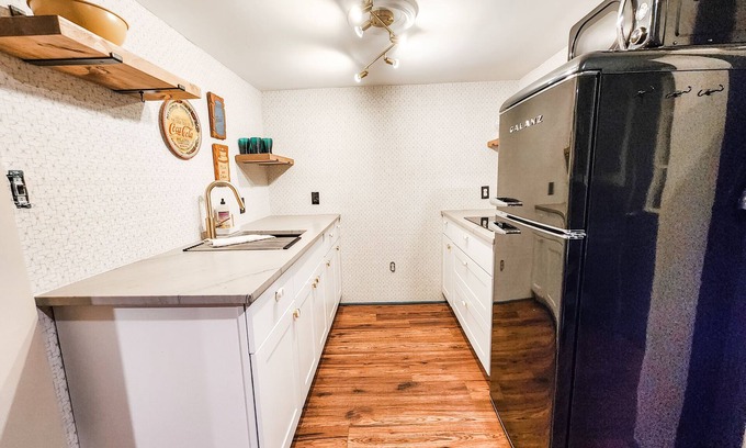 Newton Casa | 2 Story Historic Carriage House- Newly Remodeled.