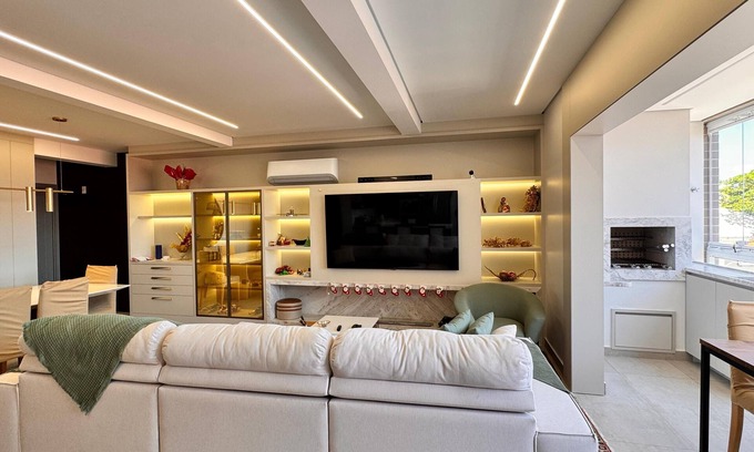 Centro Alquiler De RV | 2 suites with 43" TV, air conditioning, electric blinds, furniture and high standard bed