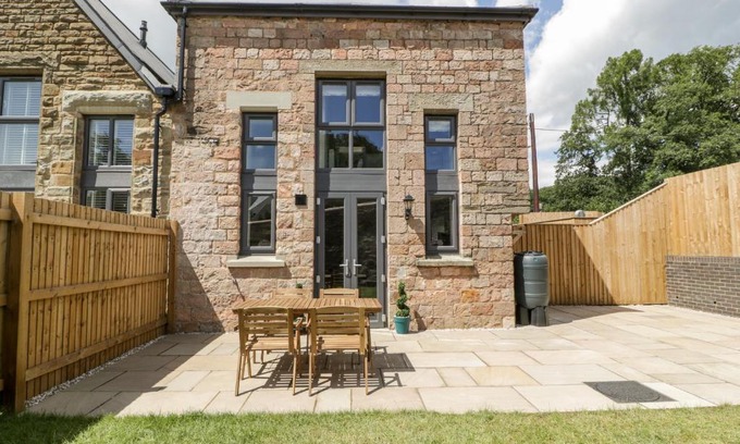 Cinderford Casa | 2 The Old School