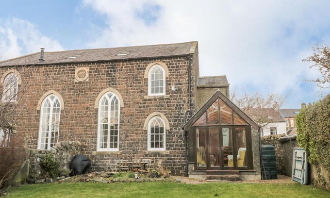Embleton Casa | 2 The Reformed Church