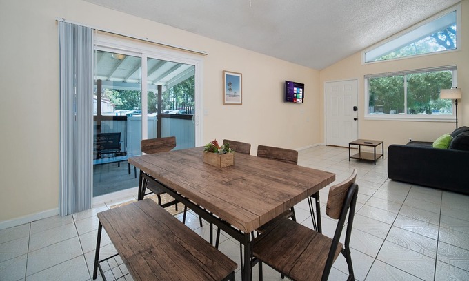 Southpoint Casa | 2 units of a Quadplex