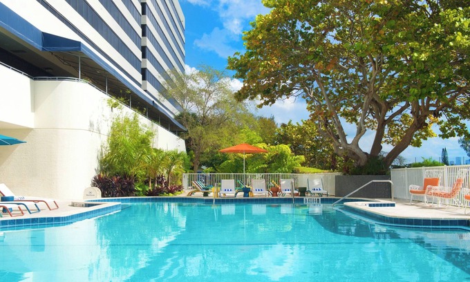 Seybold Hotel | 2 Units Perfect for Groups! With Free Breakfast, Outdoor Pool, Pet-friendly!
