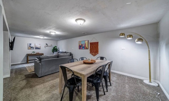 Millcreek Casa | 2 Units Up / Down Duplex / Fire-Pit Grill /Wi-Fi