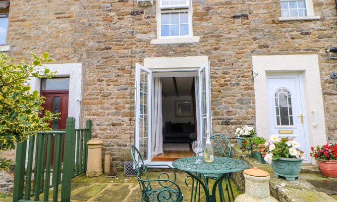 Eastgate Cabaña | 2 WEST HASWICKS, pet friendly, character holiday cottage in Westgate