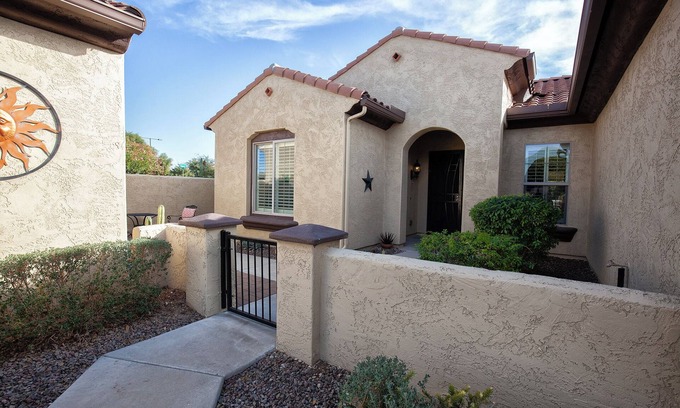 Festival Foothills Casa | 20% better offer for a beautiful and cozy property in Sun City Festival, AZ .