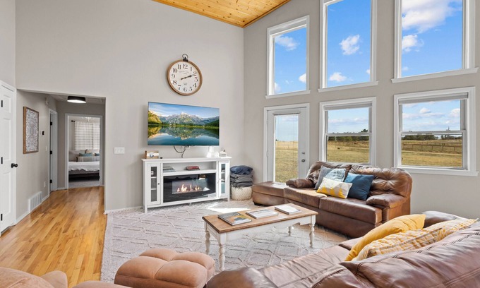 Gleneagle Casa | 20 ft swim spa! 5 bed, 4 bath, hot tub, 5 acres, game room, north CO Springs!