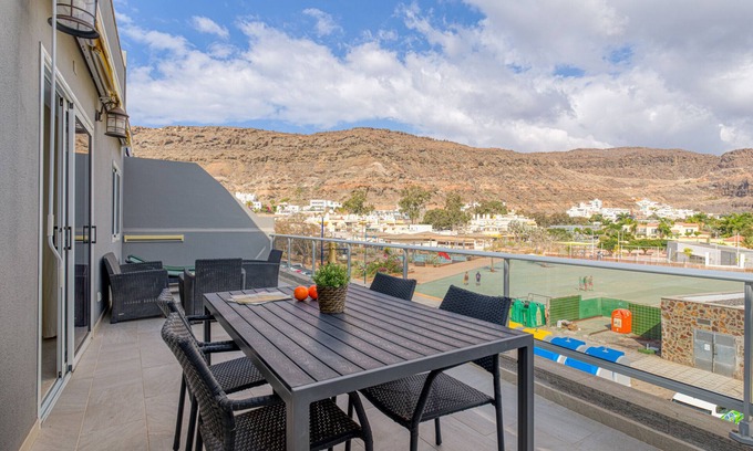 Playa de Mogan Apartamento | A 20 metros de la playa, terraza, parking privado y AC