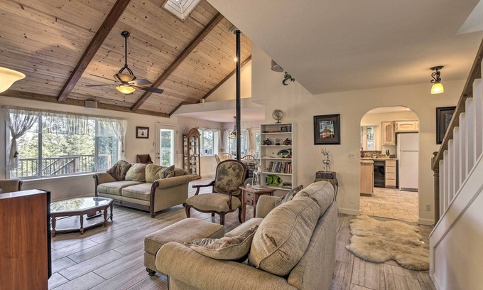 Shingletown Cabaña | Classic Shingletown Getaway w/ Private Deck!
