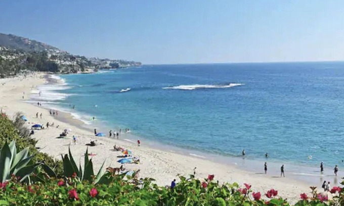 North Tustin Casa | 20 MIN TO BEACH, KING SIZE, PRIVATE POOL, GAMES