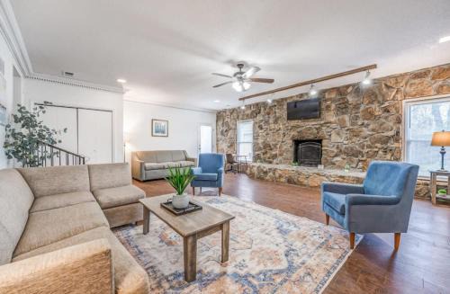 Ellendale Casa | 20 Minutes from Downtown - Blues City Retreat