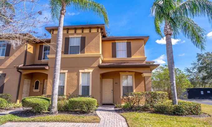 Wellington Casa | Family-Friendly 4BR Corner Townhome | Regal Palms Resort Pool & Clubhouse | Near Orlando Parks