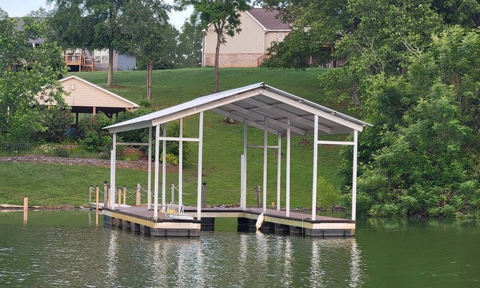 Dandridge Casa | 20% OFF Book by 8/31 Lake Dock Pavillion Hot Tub