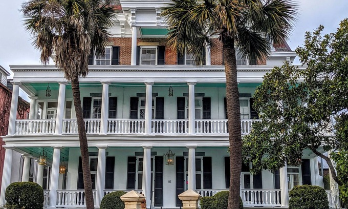South of Broad Cama Y Desayuno | 20 South Battery