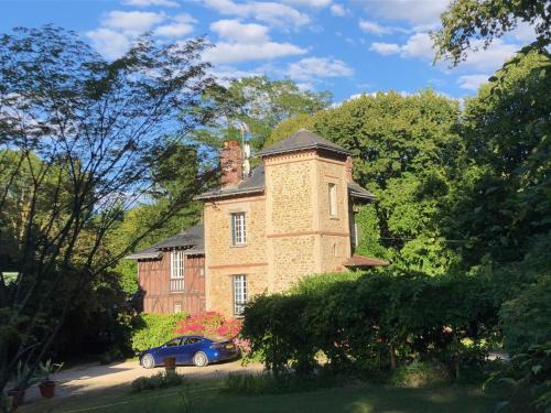 Montevrain Villa | 200 M2 Dreamhouse for 10 with private pool and garden in beautiful park
