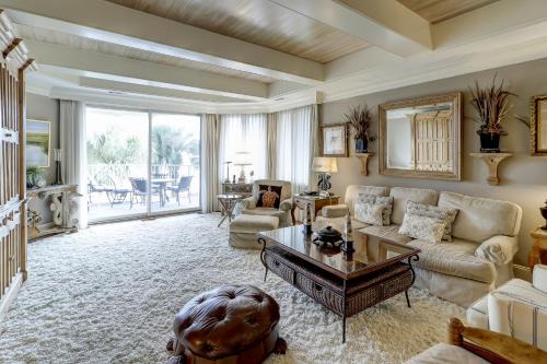 Beach Lagoon Casa | 2001 Turtle Lane at The Sea Pines Resort