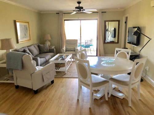 Seabrook Island Casa | 2008 Marsh Walk