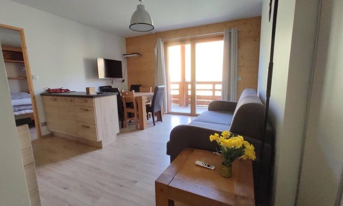Les Claux Apartamento | A 100m de las pistas de esquí, 1.o piso, balcón, parking, tv, local para esquís, 50m², Vars