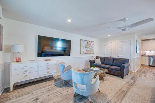 Surf City Apartamento | 201 King Pet Friendly, 2nd Floor Barefoot