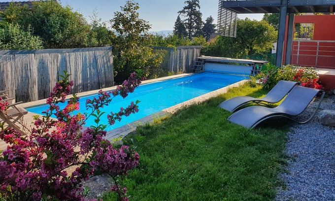 Neuvecelle Casa | 2013 architect's villa with heated swimming pool, lake views, 100 m from the beaches