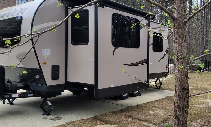 DeKalb County Casa | 2020 travel trailor which we deliver to surounding campgrounds, speedways ect..