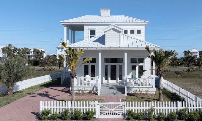 The Shores Casa | 2024 New construction! Three bedroom three bath house within The Shores Subdivision