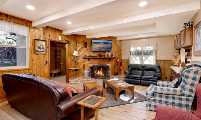 Big Bear Lake Chalet De Esquí | 2042-swiss Haus 6 Bedroom Home by Redawning