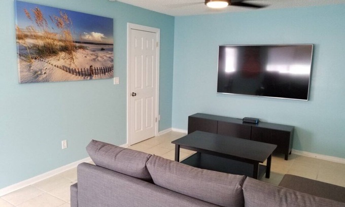 St. Augustine Beach Casa | 206A One bedroom, 1 Bath, Flat Screen TV's, Short walk to Beach and Pet Friendly