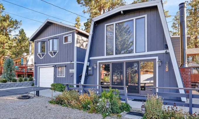 Whispering Forest Chalet De Esquí | 2073 - Mount Shasta Retreat 3 Bedroom Home by Redawning