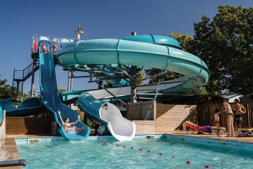 Saint-Georges-d'Oleron Apartamento | 208 Mobil-home gamme luxe à Mer et Soleil 5 étoiles