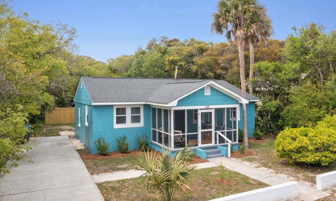 Folly Beach Cabaña | 208 W Ashley - Under the Palms - Central Location - Pets Considered
