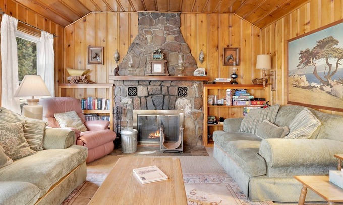Fawnskin Cabina | 2096-pinglewood Cabin 5 Bedroom Home by RedAwning