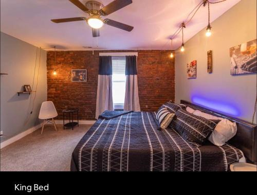 Butchertown Apartamento | 20Percent OFF Spacious 6BR Loft Style with Pool Table, Sleeps 16 in Comfort