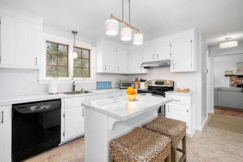 Sandwich Casa | 21 Dexter Avenue Sandwich - Creekhaven Cottage