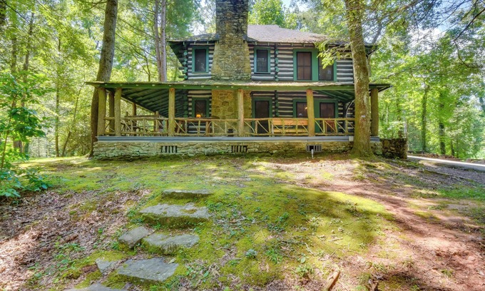 Rocky Bottom Cabina | 21 Mi to Devils Fork State Park: Sunset Cabin!