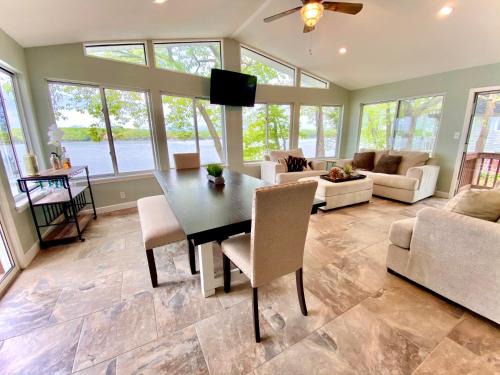 Osage Beach Casa | 21 Mile Marker Overlook