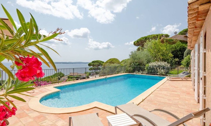 Sainte-Maxime Villa | 210 m² Villa ∙ 4 habitaciones ∙ 8 huéspedes