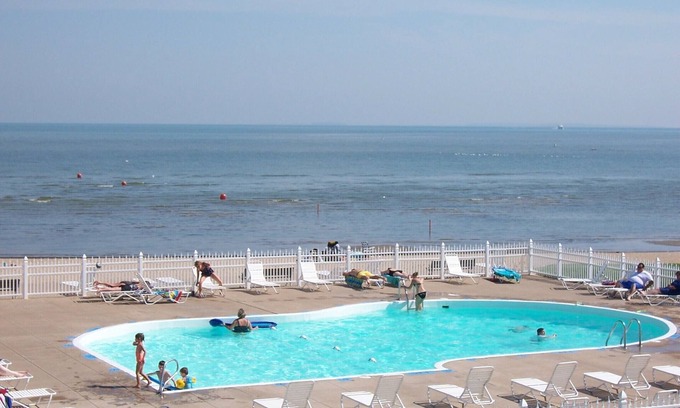 Port Clinton Condominio | ** NUEVA LISTA ** 212-F Waterfront: 1 BR slpees 6