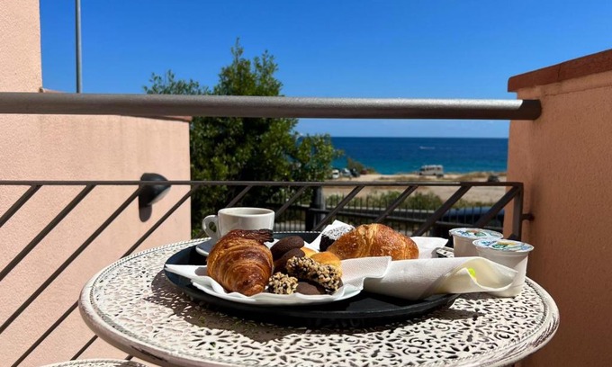 Addaura Hotel | 215 addaura luxury room